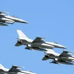 ЕКШЪН В НЕБЕТО: Американски изтребител F-16 се разби по време на учение в Германия