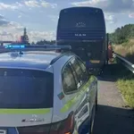 АВАРИЯ НА МАГИСТРАЛАТА: Полицаи спасиха деца на АМ „Тракия“ (СНИМКИ)