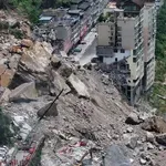 ТРАГЕДИЯ: Чудовищно свлачище погреба сгради в Китай