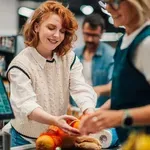 Летен бюджет без стрес: От кои стоки можем да спестим този месец