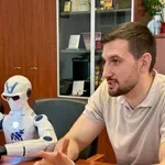 Първият български хуманоиден робот влиза в училищата!