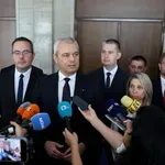ИРАНСКА ТРЕВОГА В НС! Костадинов прекъсна заседанието и хвърли обвинения към Велислава Петрова