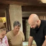 Чертаят карта на столетниците!