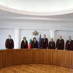 Съдиите в КС държат 3 млн. евро в банка!