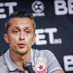 Гранд дама на българската естрада плаче на пресконференцията на Христо Янев