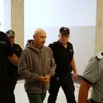 Съдът остави в ареста обвиняемия за палежа на автомобили в София