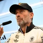 Клоп с революция на старта с Германия