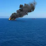 ВТОРИ ПОЖАР НА КОРАБ КРАЙ РУМЪНИЯ: 8 души изчезнаха