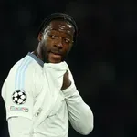 Челси е отворен за раздяла със забравен защитник, призна Лиъм Росиниър