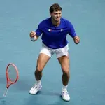 Флавио Коболи спаси седем мачбола и прати Италия на финал за Купа "Дейвис"