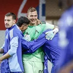 Цунами е Дядо Коледа в Левски, преобразиха Светослав Вуцов в елха (видео)