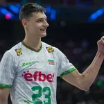 Алекс Николов с 26 точки при драматична победа на Лубе в Шампионска лига