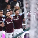 Астън Вила отново диша във врата на Арсенал след успех над Нюкасъл