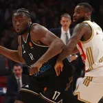 Милър-Макинтайър блести, Цървена звезда покори Апоел