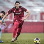 Титуляр в ЦСКА виси с картони