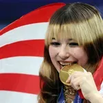 Алиса Лю и нейната златна прическа: Приличам на Тутанкамон!