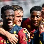 Дженоа надви Сасуоло в мач с два червени картона и много драма