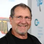 Ед О’Нийл на 80: Мъжът, който ни накара да обикнем Ал Бънди