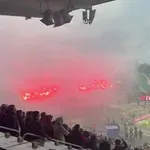 Факли и димки от феновете на ЦСКА