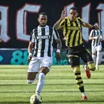 НА ЖИВО: Локомотив Пловдив - Ботев Пловдив 2:1, греда на домакините