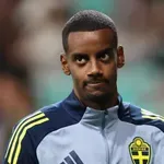 Притеснителни новини за Александър Исак