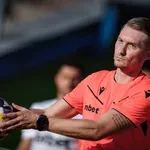 УЕФА даде международен статут на двама родни съдии