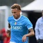 Рома преговаря за крило на Наполи