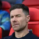 Шаби Алонсо отказал на европейски гранд, чака Ливърпул