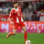 Наполи ще конкурира Атлетико Мадрид за несигурния в Байерн Горецка