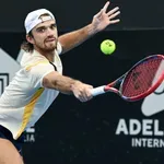 Съперникът на Григор в Мелбърн гази наред в Аделаида