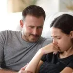 Фразите, които звучат любезно, но всъщност са форма на манипулация