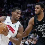 Детройт записа най-убедителната победа в историята си, Ню Йорк посече Лейкърс, а Оклахома спря Денвър