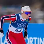 Норвежките грабнаха олимпийската титла в щафетата по ски бягане след драма при шведките