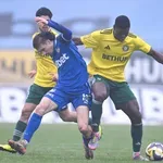 НА ЖИВО: Добруджа 1:0 Монтана, домакините поведоха от дузпа