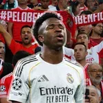 Бенфика наказа свои фенове заради Винисиус