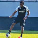 Играч на Локо Пд продължава с индивидуалните занимания