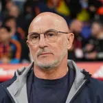 Де Ла Фуенте осъди ксенофобските скандирания в мача срещу Египет