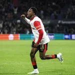 Манчестър Сити погледна към Фейенорд за нов десен бек