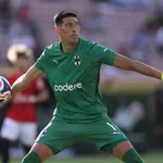 Брутална сцена: вратар нокаутира безскрупулно съперник и предизвика масово сбиване (ВИДЕО)