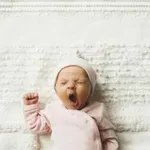 5 грешки, които допускаме в опитите да изградим режим за сън на бебето