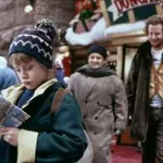 Звезда от „Сам вкъщи“ е санкциониран от полицията за предполагаемо търсене на платени сексуални услуги