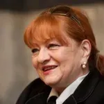 Богдана Карадочева: Жената, чийто глас се превърна в част от живота ни