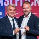 Лапорта разкри до кога Флик ще води Барселона