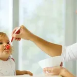 Колко хранения трябва да има бебето на 6 месеца?