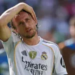 Разкритие: Алонсо искал Модрич да остане в Реал, но не и ръководството