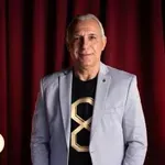 Наско Сираков, Йордан Лечков и Емил Костадинов в първи епизод на риалити формата „Вече играеш… Стоичков“