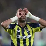 Ювентус прати оферта за нападател на Фенербахче