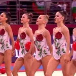 Съчетанието с пет топки на ансамбъла на България (видео)