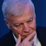 Още един връх: Наско Сираков вече има дузина титли с Левски