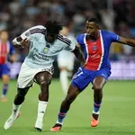 НА ЖИВО: ПСЖ - Астън Вила 2:1, Дезире Дуе бележи